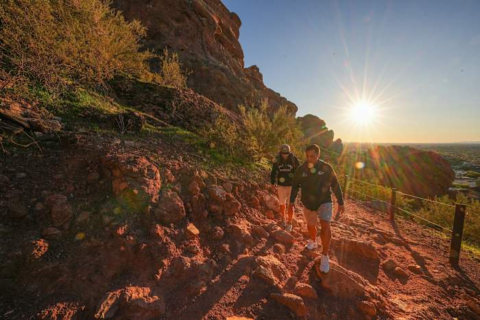 Brett Veach and SI writer Greg Bishop hike Camelback